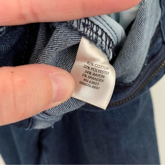 Christopher & Banks Dark Wash Curvy Slim Fit Jeans Size 8 - Picture 2 of 6